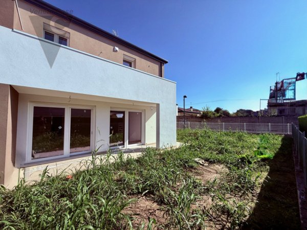 casa indipendente in vendita a Legnaro
