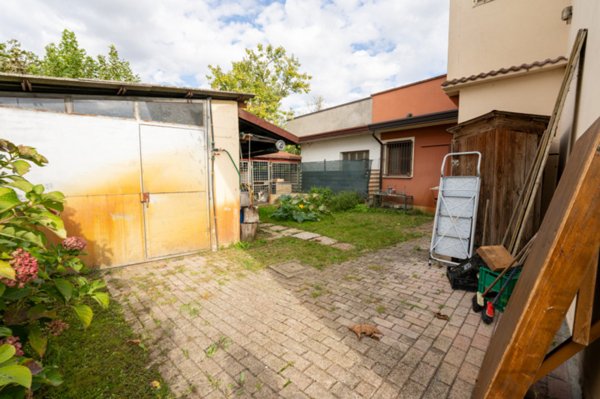 casa indipendente in vendita a Legnaro in zona Volparo