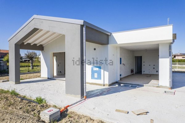 casa indipendente in vendita a Legnaro