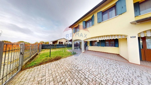 casa indipendente in vendita a Legnaro