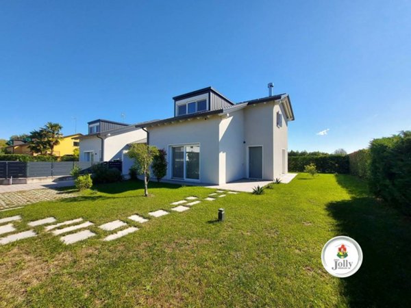 casa indipendente in vendita a Legnaro in zona Volparo