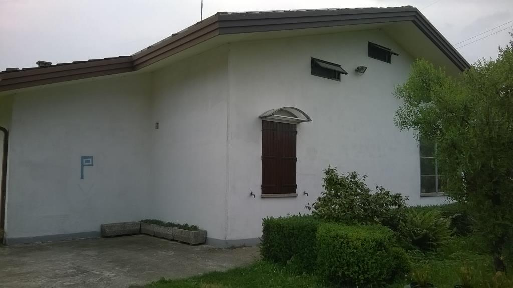 casa indipendente in vendita a Legnaro