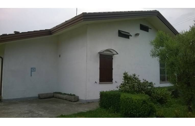 casa indipendente in vendita a Legnaro