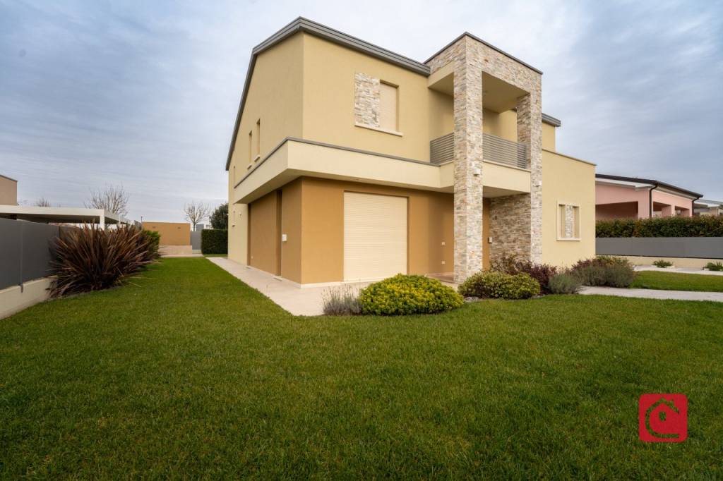 casa indipendente in vendita a Legnaro