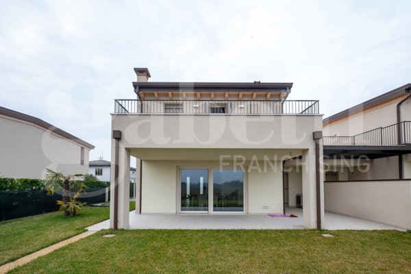 casa indipendente in vendita a Legnaro