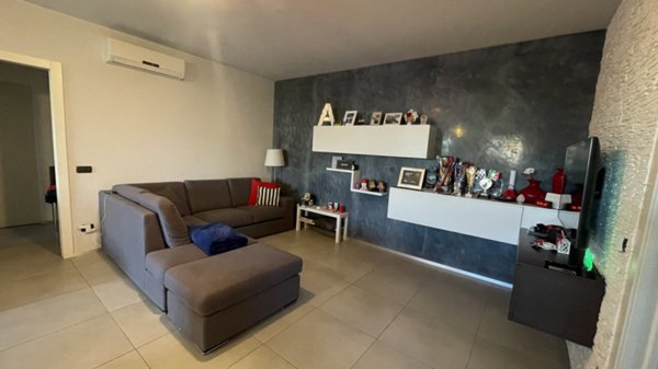 casa semindipendente in vendita a Legnaro in zona Casone