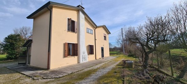 casa indipendente in vendita a Legnaro in zona Casone