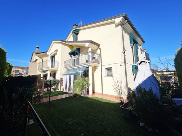 casa indipendente in vendita a Legnaro