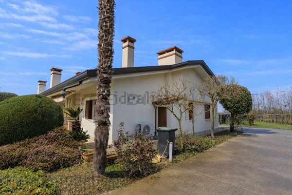 casa indipendente in vendita a Legnaro