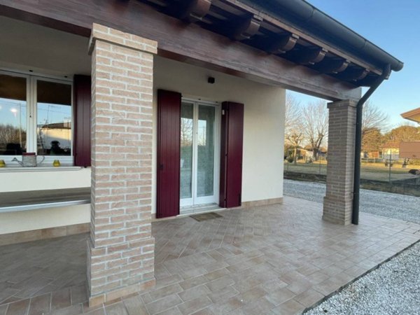 casa indipendente in vendita a Legnaro