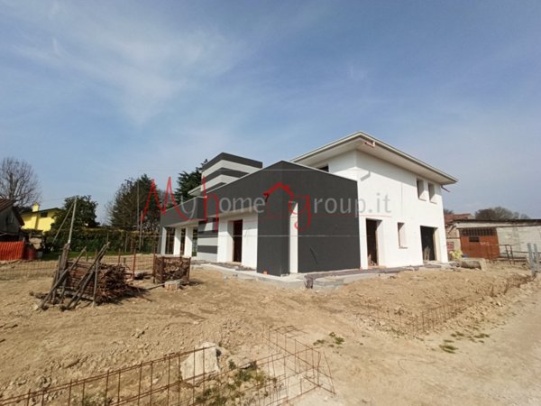 casa indipendente in vendita a Legnaro