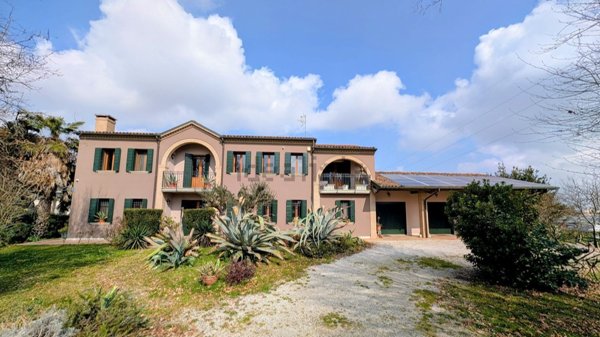 casa indipendente in vendita a Legnaro