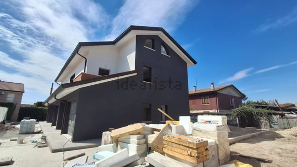 casa indipendente in vendita a Legnaro