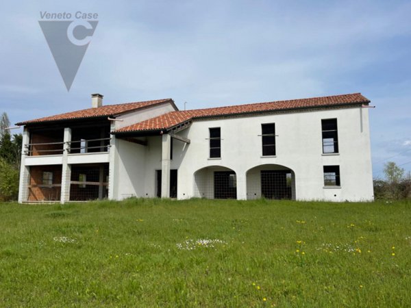 casa indipendente in vendita a Legnaro in zona Volparo