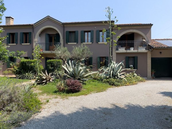 casa indipendente in vendita a Legnaro in zona Volparo