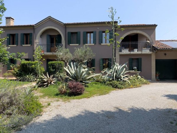 casa indipendente in vendita a Legnaro in zona Volparo