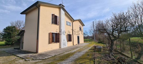 casa indipendente in vendita a Legnaro in zona Volparo