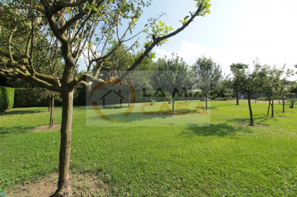 casa indipendente in vendita a Legnaro in zona Casone