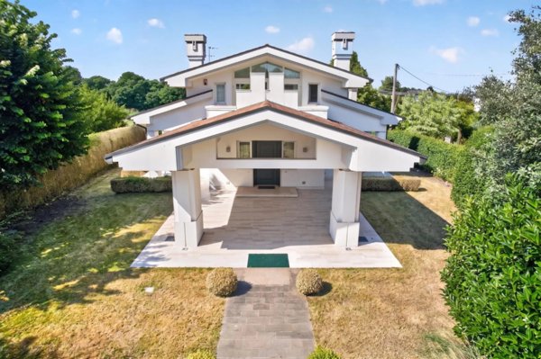 casa indipendente in vendita a Legnaro in zona Casone