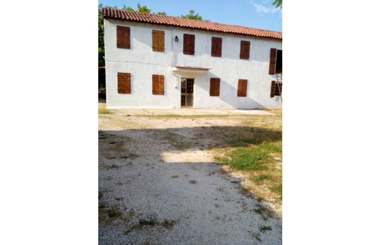 terreno in vendita a Legnaro in zona Casone