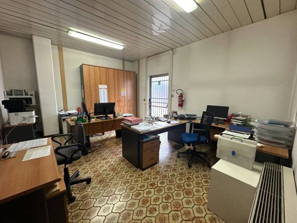 locale commerciale in vendita a Limena