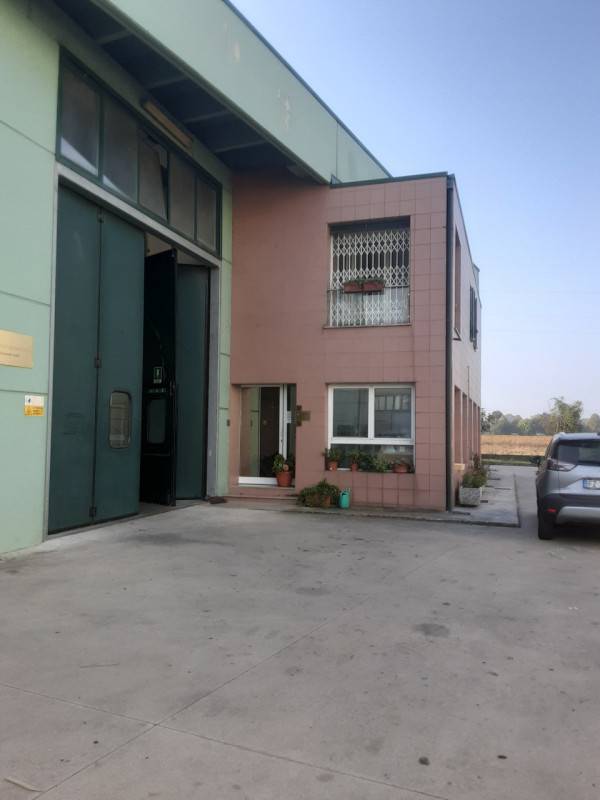locale di sgombero in vendita a Limena