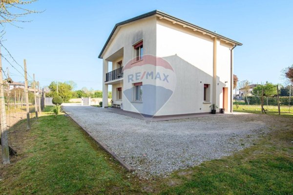 casa indipendente in vendita a Limena