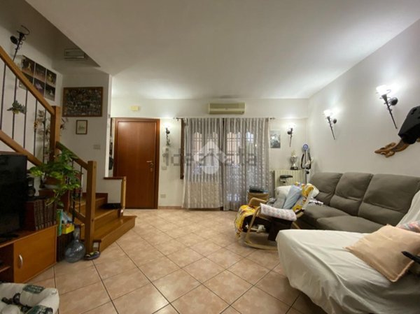 casa semindipendente in vendita a Limena