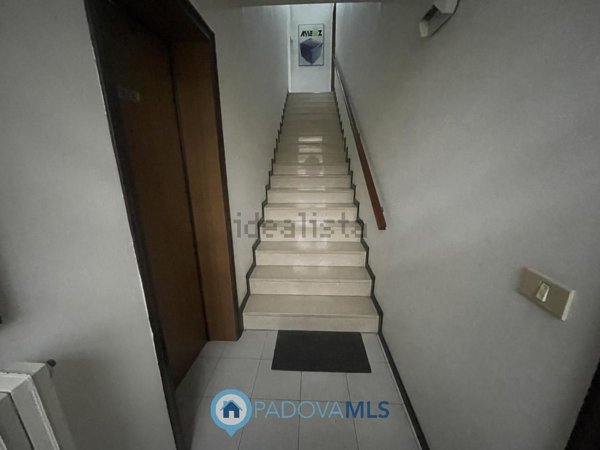 locale di sgombero in vendita a Limena