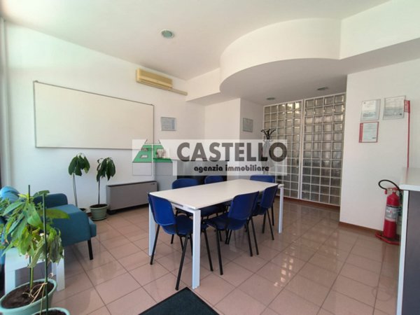 negozio in vendita a Limena