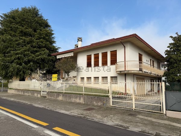 casa indipendente in vendita a Limena