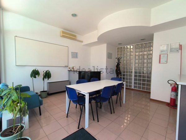 ufficio in vendita a Limena