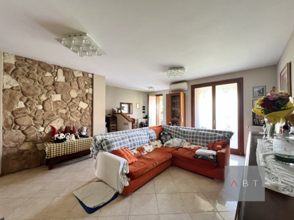 casa semindipendente in vendita a Limena