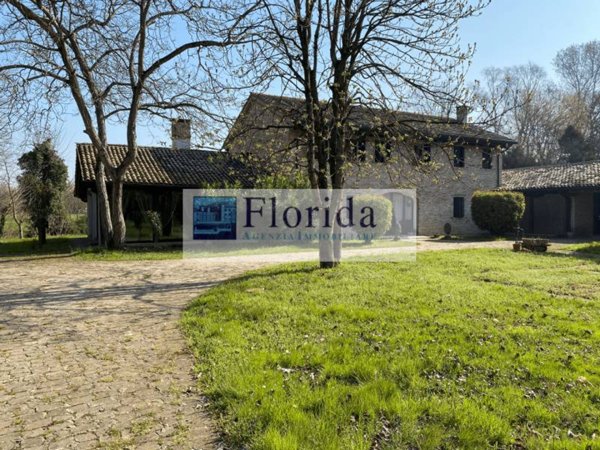 casa indipendente in vendita a Loreggia