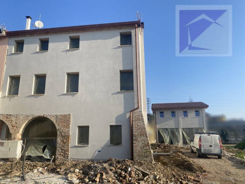 appartamento in vendita a Loreggia in zona Loreggiola