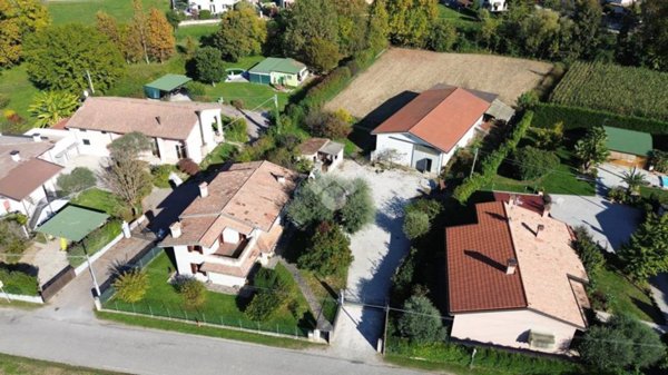 casa indipendente in vendita a Loreggia in zona Loreggiola