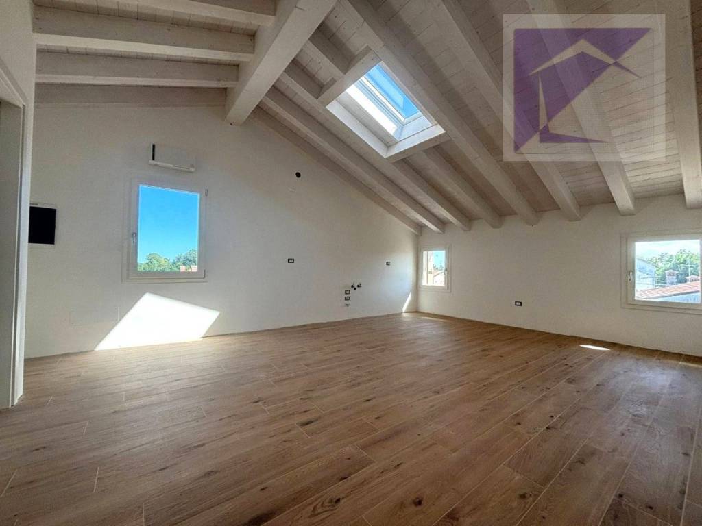 appartamento in vendita a Loreggia in zona Loreggiola