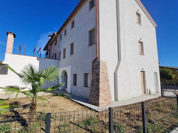 appartamento in vendita a Loreggia in zona Loreggiola