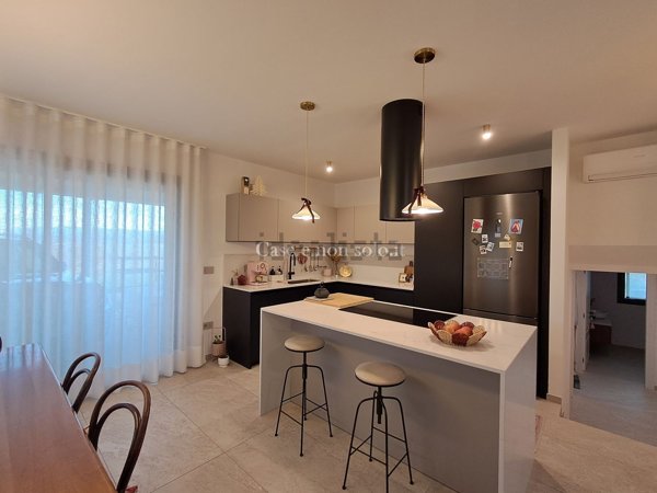 casa indipendente in vendita a Loreggia in zona Loreggiola