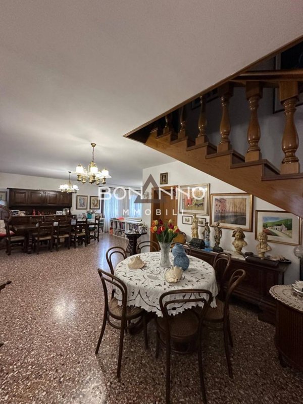 casa indipendente in vendita a Loreggia