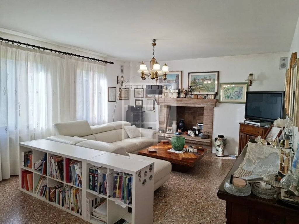 casa indipendente in vendita a Loreggia