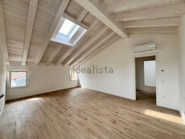 appartamento in vendita a Loreggia in zona Loreggiola