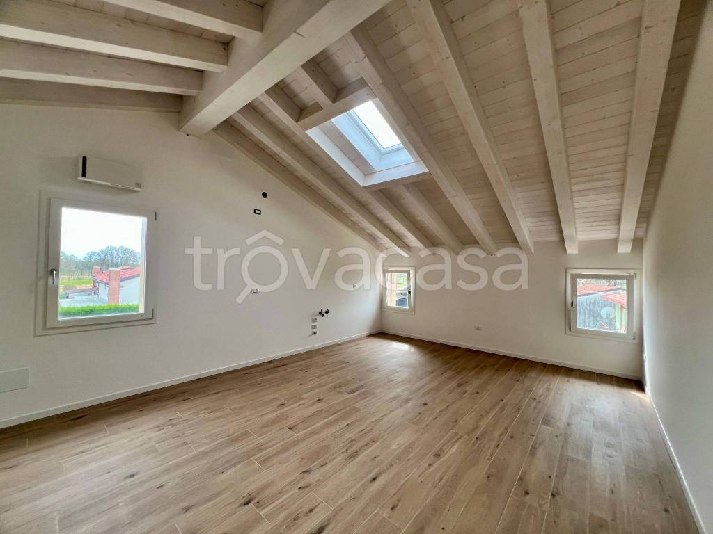 appartamento in vendita a Loreggia in zona Loreggiola