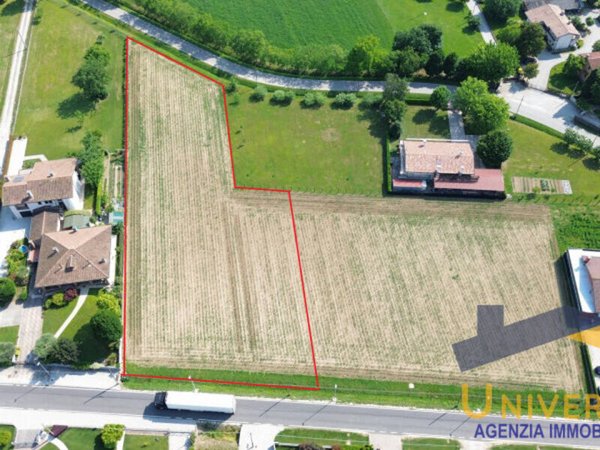 terreno edificabile in vendita a Loreggia