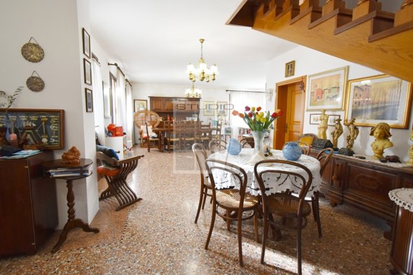 casa indipendente in vendita a Loreggia