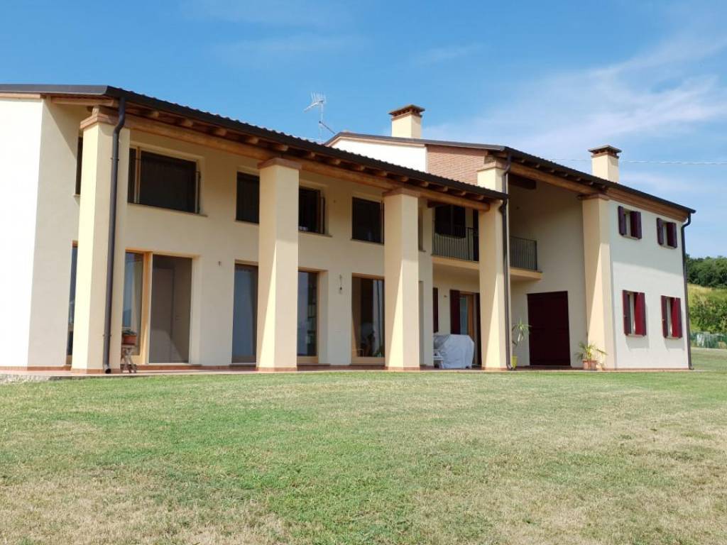 casa indipendente in vendita a Lozzo Atestino