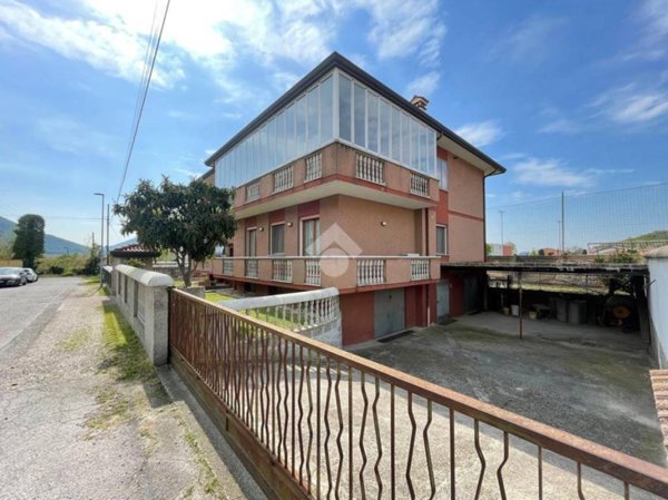 appartamento in vendita a Lozzo Atestino