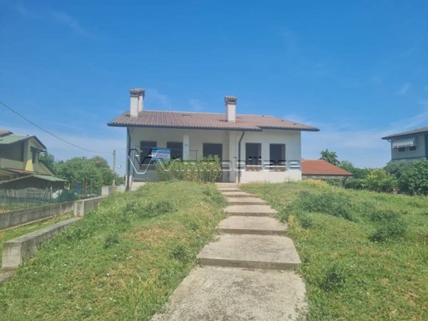 casa indipendente in vendita a Lozzo Atestino in zona Lanzetta