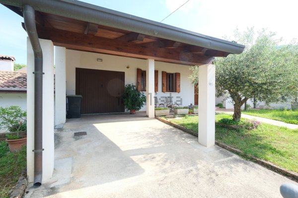casa indipendente in vendita a Lozzo Atestino in zona Valbona