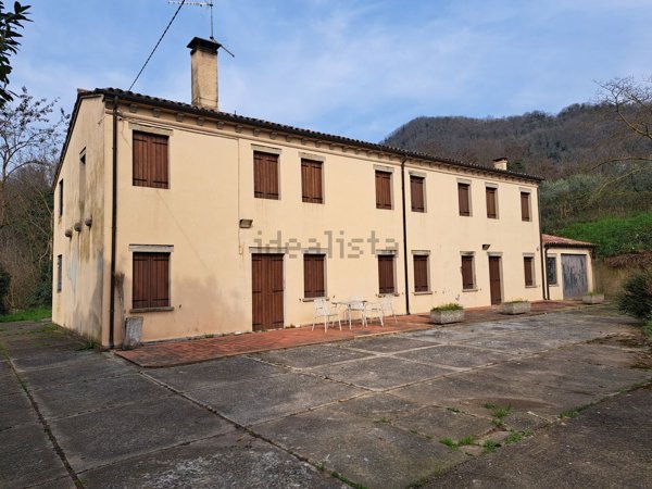 casale in vendita a Lozzo Atestino in zona Valbona